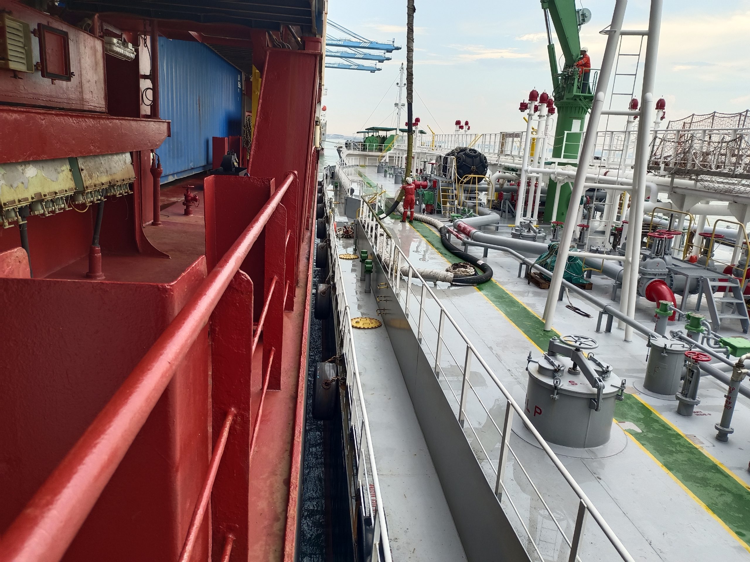 filter: 0; fileterIntensity: 0.0; filterMask: 0; captureOrientation: 0; module: photo; 
hw-remosaic: false; 
touch: (-1.0, -1.0); 
modeInfo: HDR ; 
sceneMode: 2; 
cct_value: 6000; 
AI_Scene: (-1, -1); 
aec_lux: 159.0; 
aec_lux_index: 0; 
hist255: 0.0; 
hist252~255: 0.0; 
hist0~15: 0.0; 
albedo:  ; 
confidence:  ; 
motionLevel: 0; 
weatherinfo: null; 
temperature: 35;